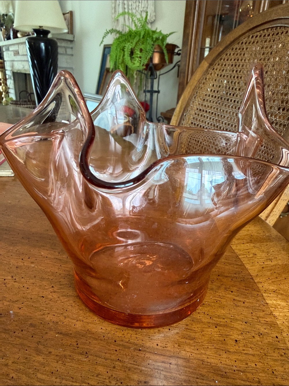 Vintage Handblown Pink Glass Decorative handkerchief vase